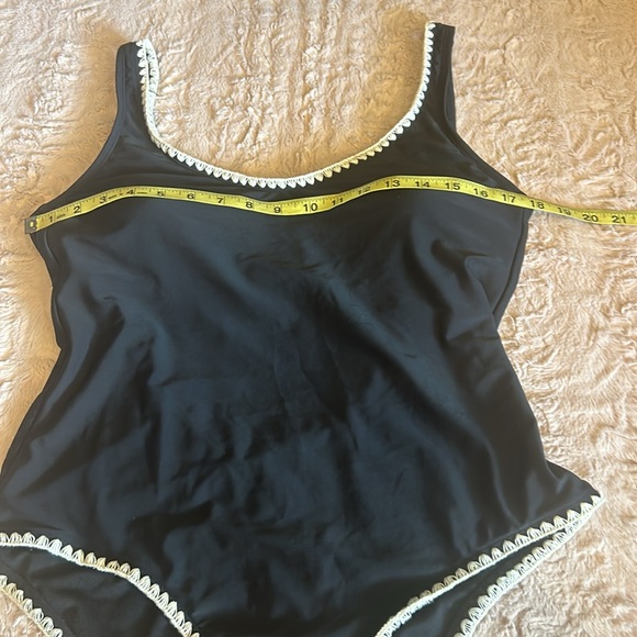 One-piece swimsuit in size XL • mossimo - Picture 3 of 10